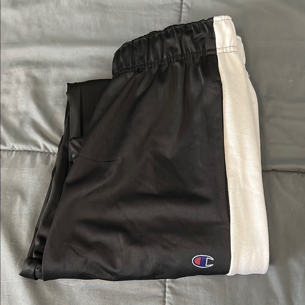 Champion Youth Size Medium Joggers Black/White